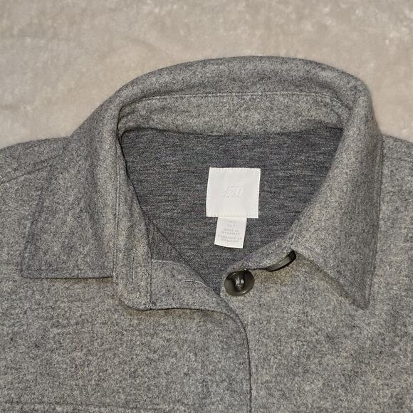 H&M Gray Button Up Overshirt Shacket Jacket Men’s Small Relaxed Fit Long Sleeve - Picture 3 of 13